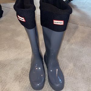 Size 9 hunter boots with boot sock